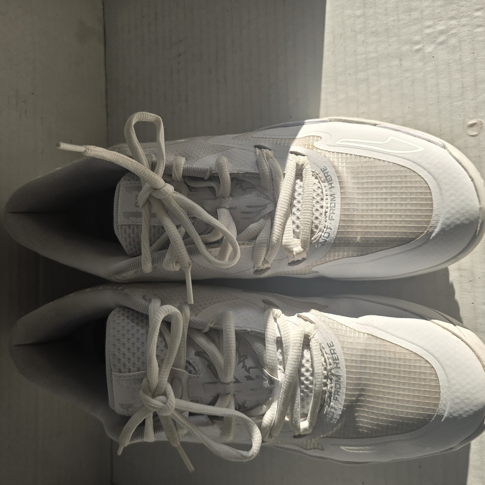 White and Cream Sneakers. Puma‎ BALL brand